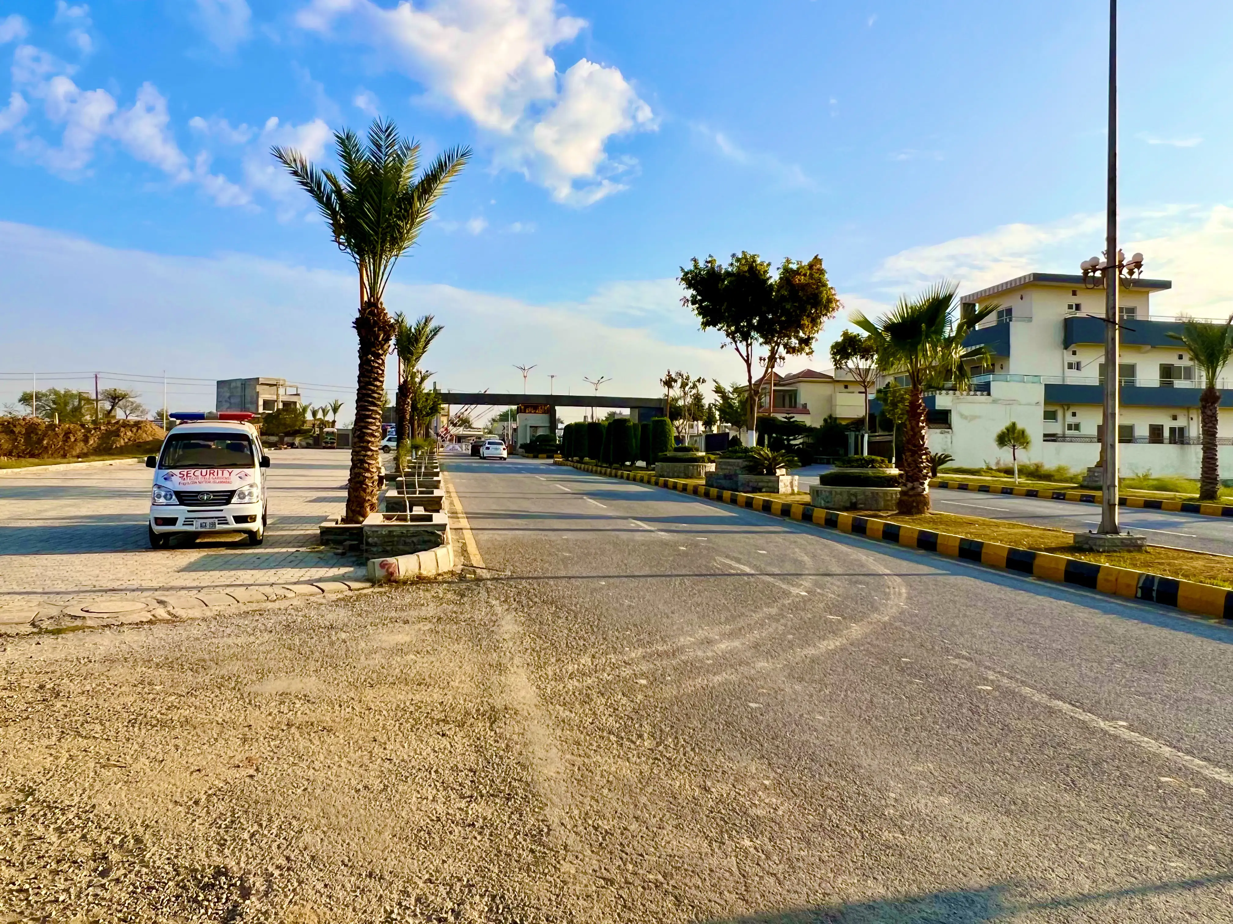 Daily Scenes from F-17 Islamabad – Life in the Sector (7)
